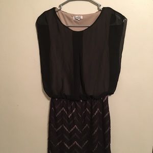 Black and cream loose top body con dress